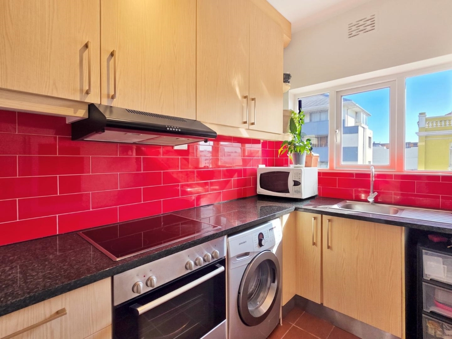 1 Bedroom Property for Sale in Oranjezicht Western Cape